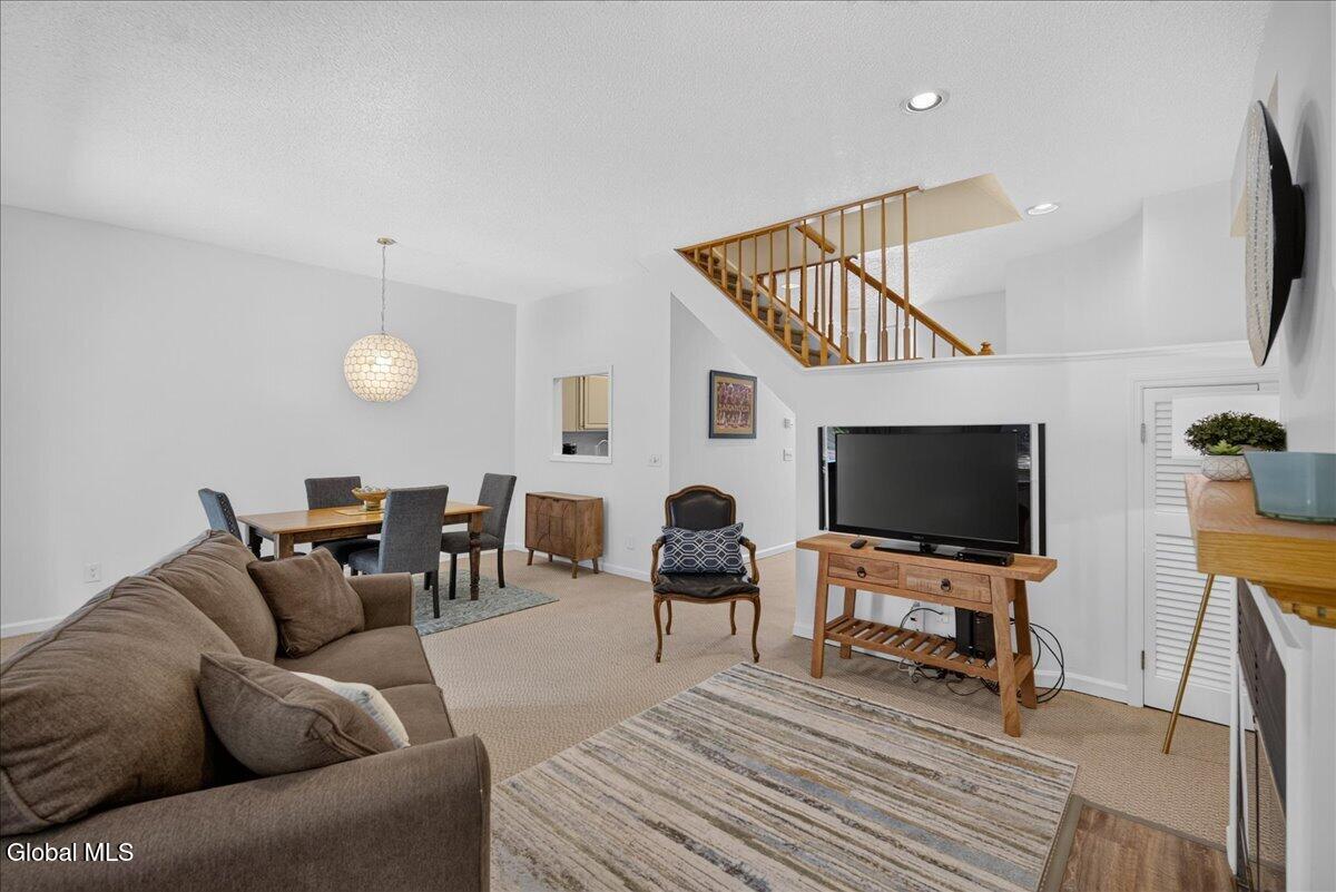 22 Lakeview Road