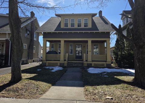 Photo of 1594 Union Street #1st Flr, Schenectady, NY 12309 (MLS # 202612962)