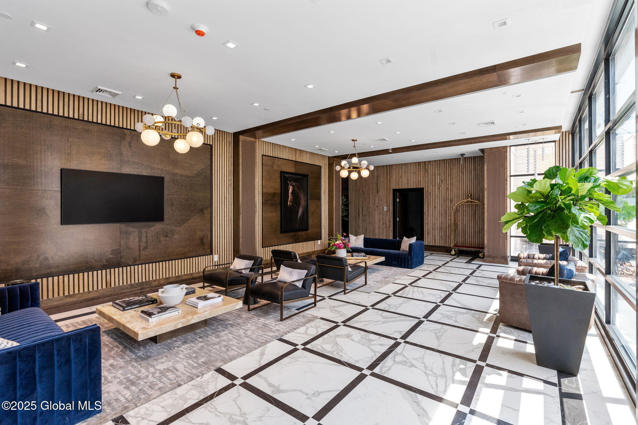 19 Washington Street 652 P