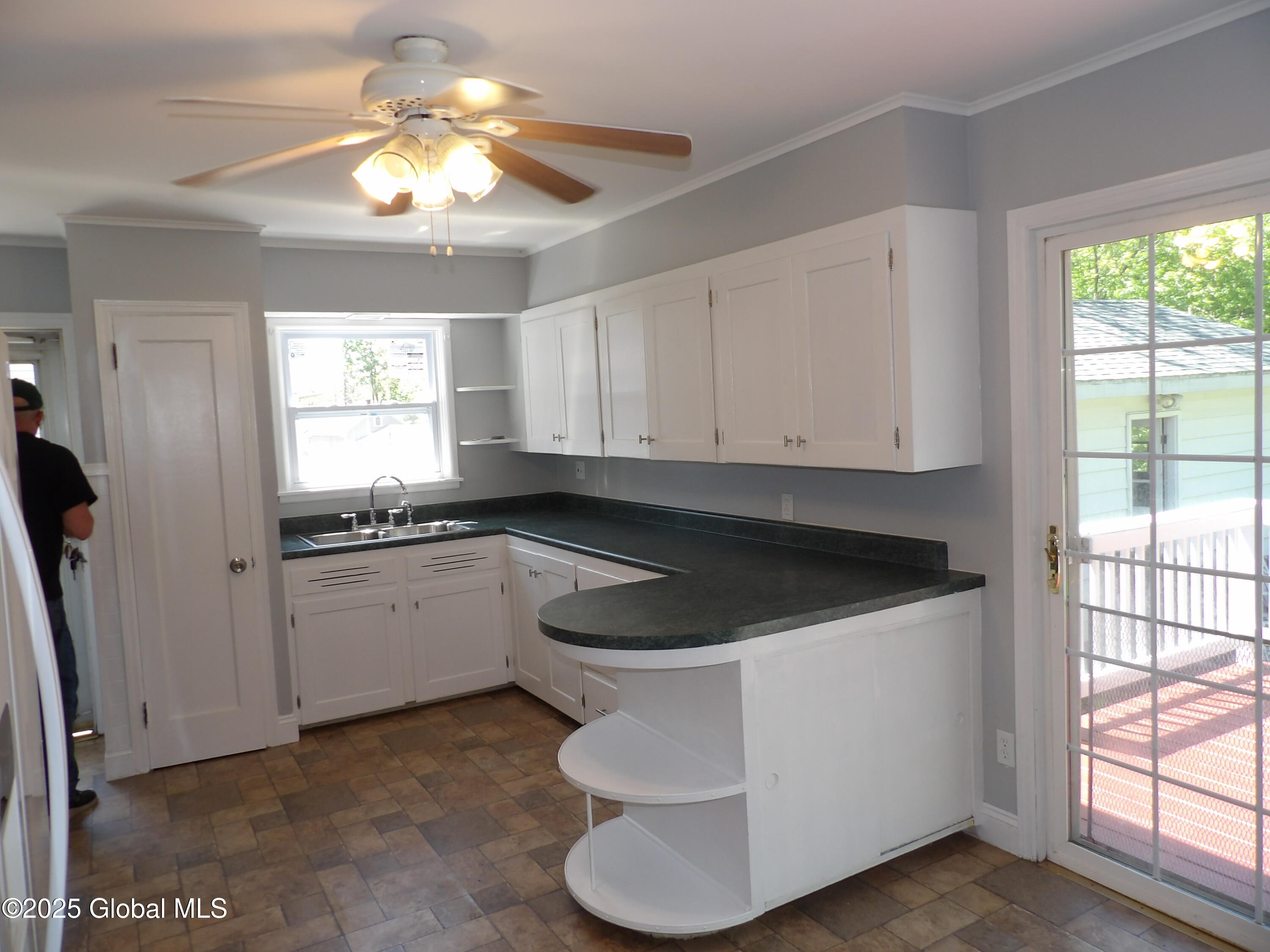 1005 9th Avenue, Troy, New York image 13