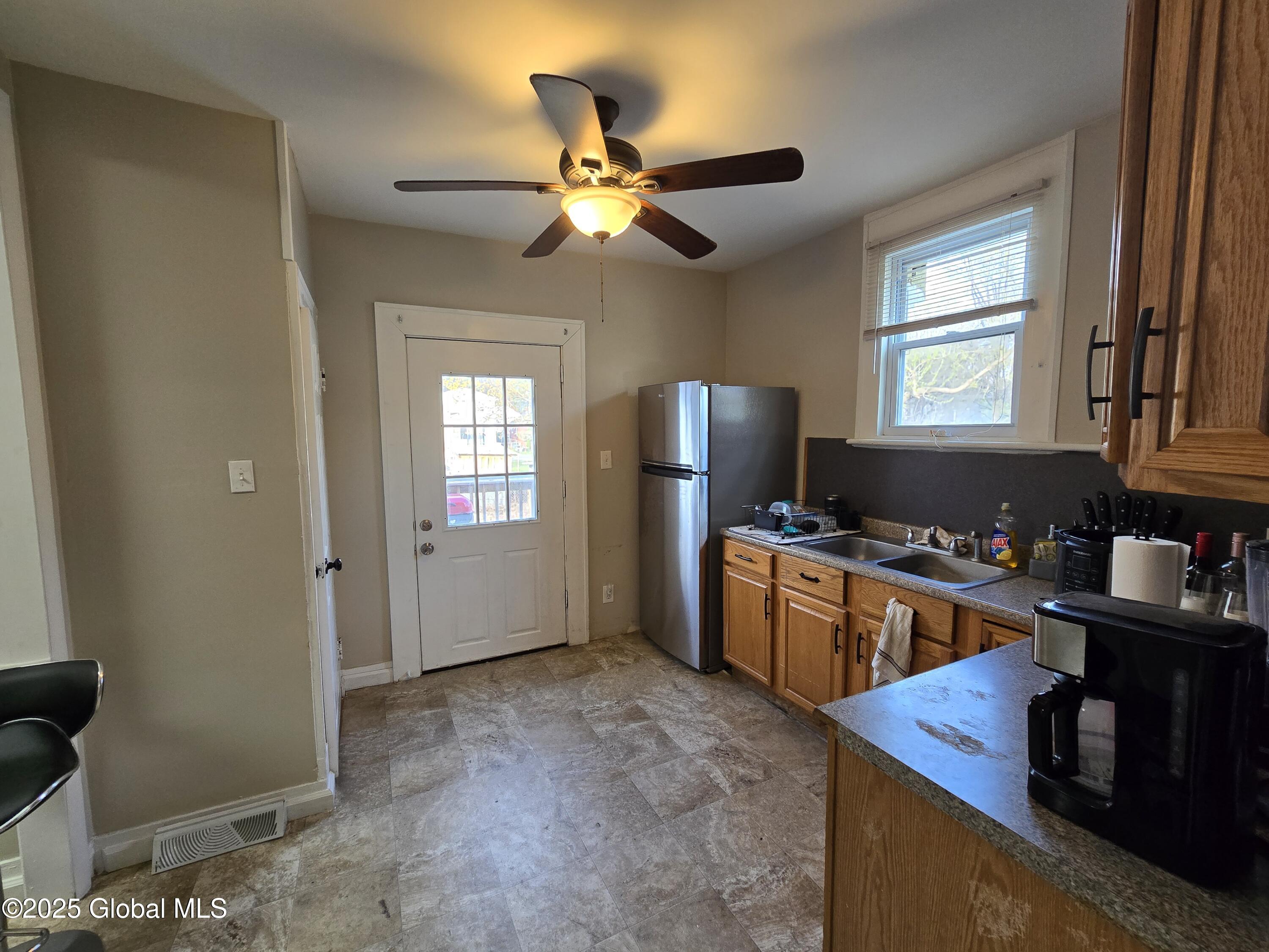 127 Exchange Street, Colonie, New York image 12