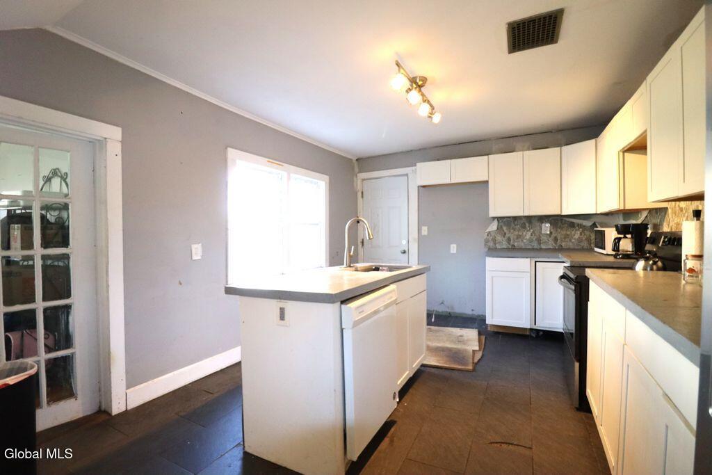 4426 NY Highway 43