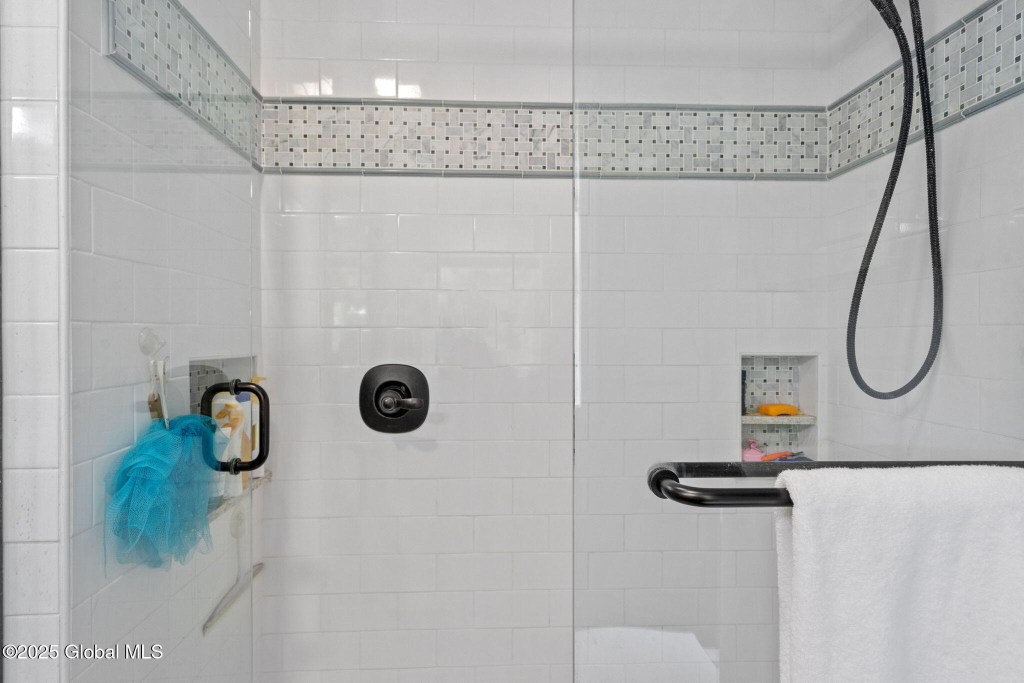 2 Kimberly Circle, Troy, New York image 39