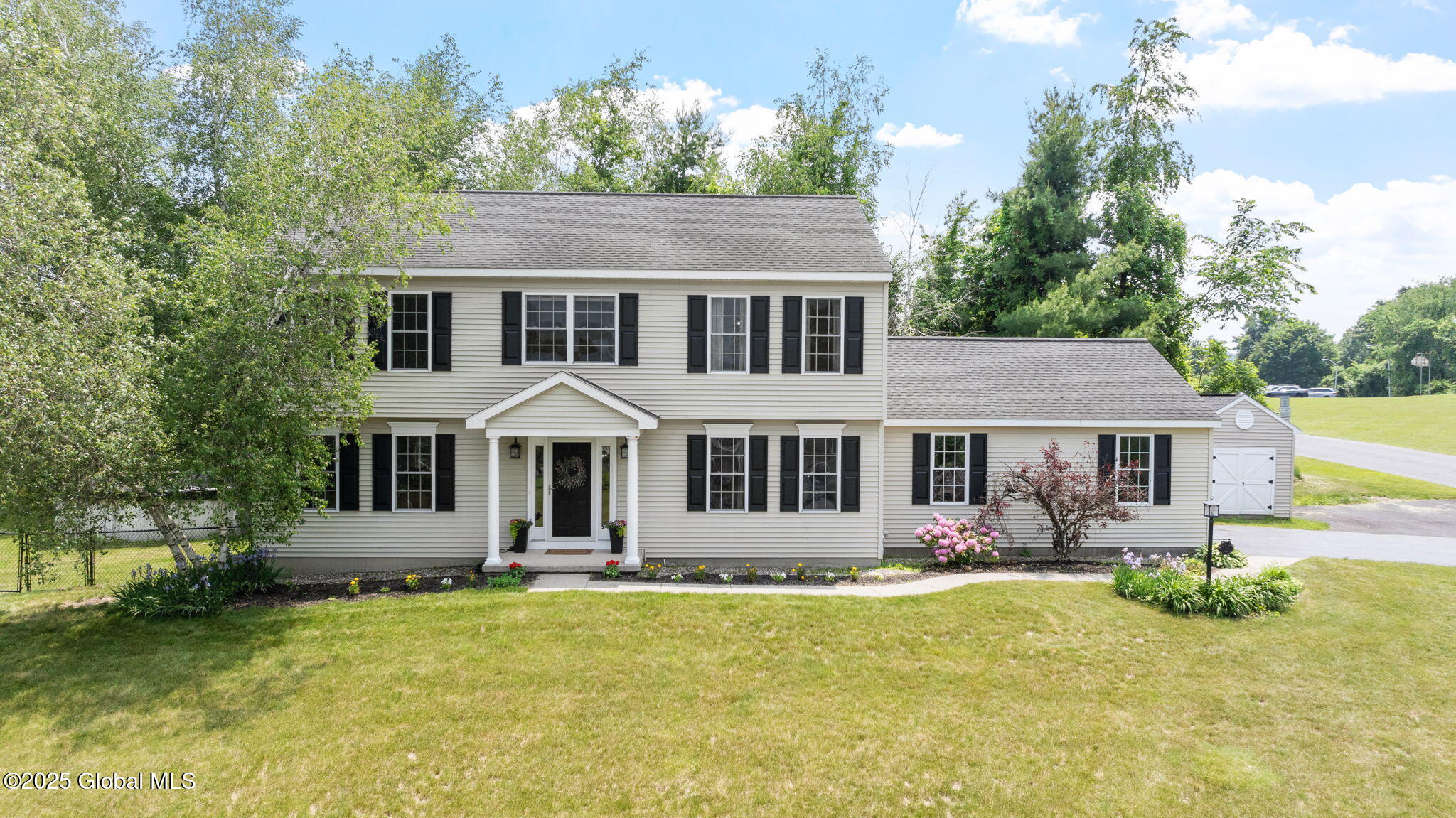 2 Kimberly Circle, Troy, New York image 2
