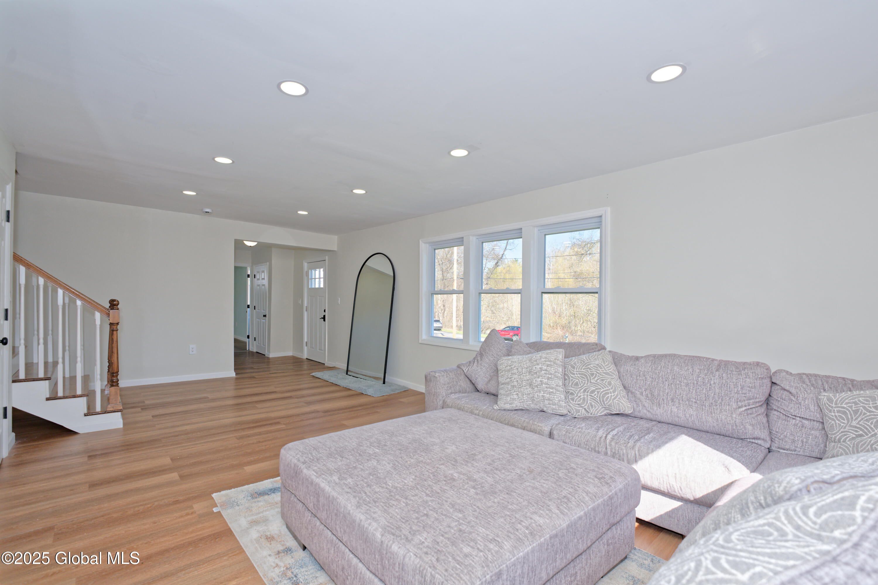 12 Willowbrook Avenue, Selkirk, New York image 18