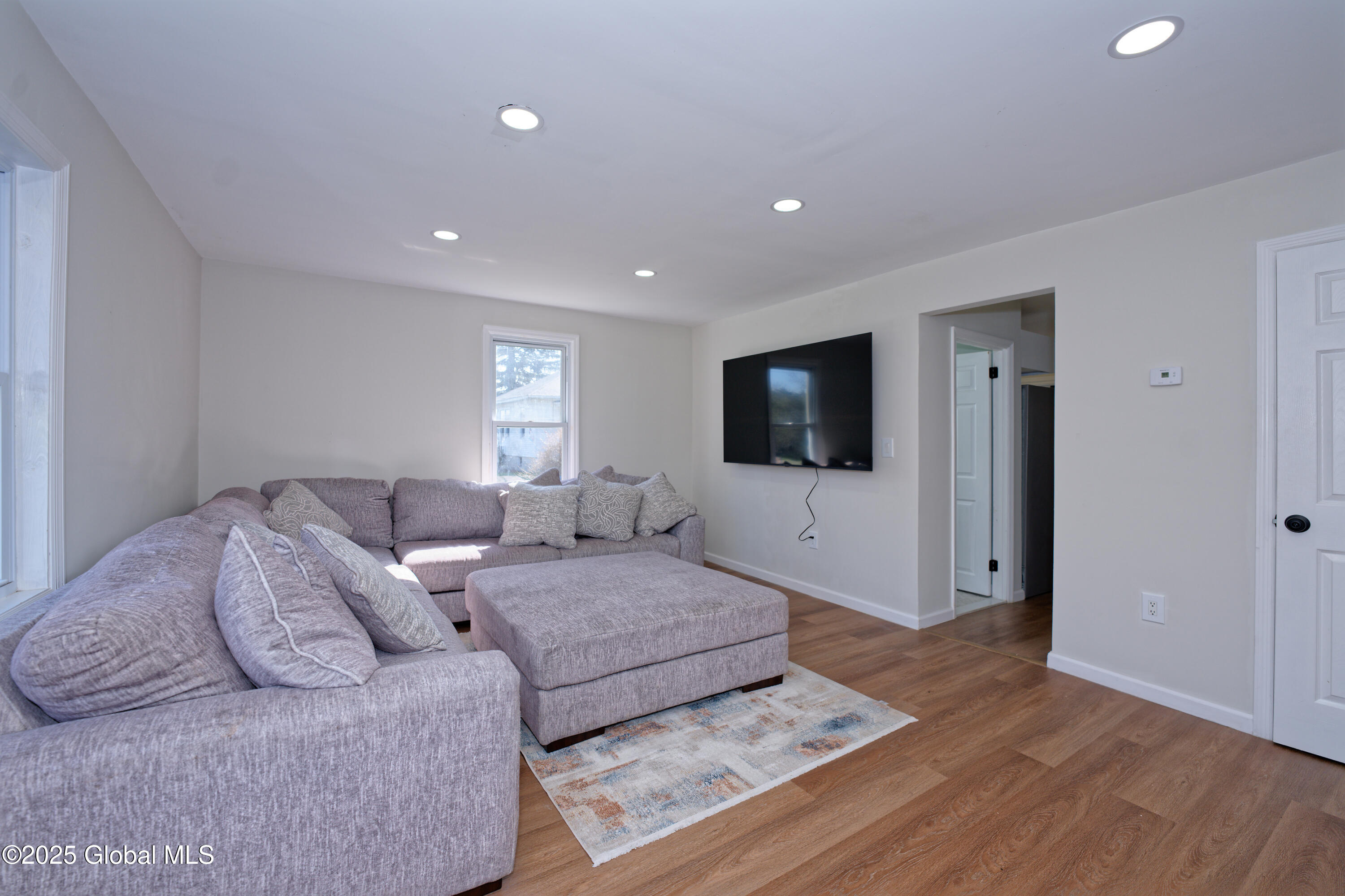 12 Willowbrook Avenue, Selkirk, New York image 19