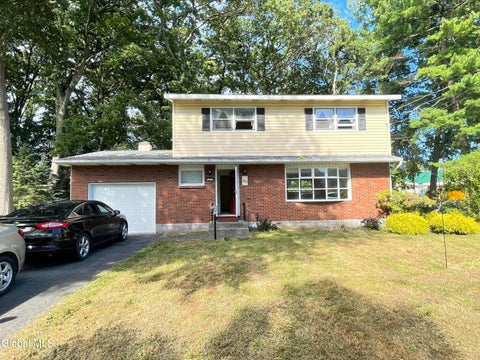 Photo of 22 Farnam Place, Albany, NY 12205 (MLS # 202626286)