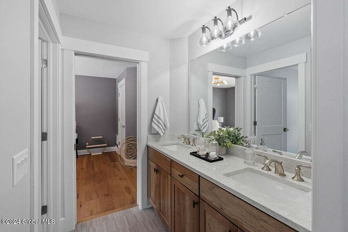 15 Forest Hills Boulevard, Rensselaer, New York image 11