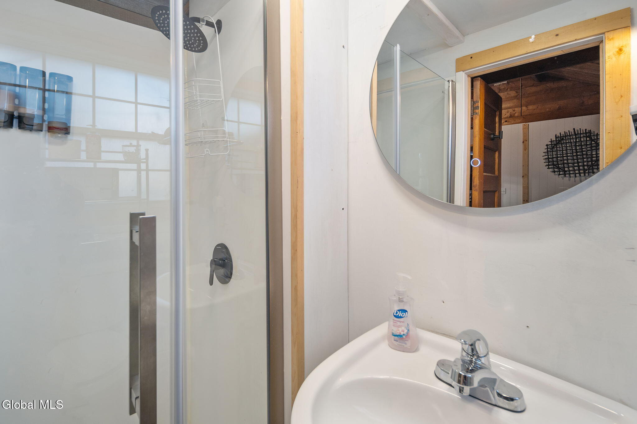 Ashland, New York 12407, United States, 4 Bedrooms Bedrooms, ,3 BathroomsBathrooms,Residential,Active,236773