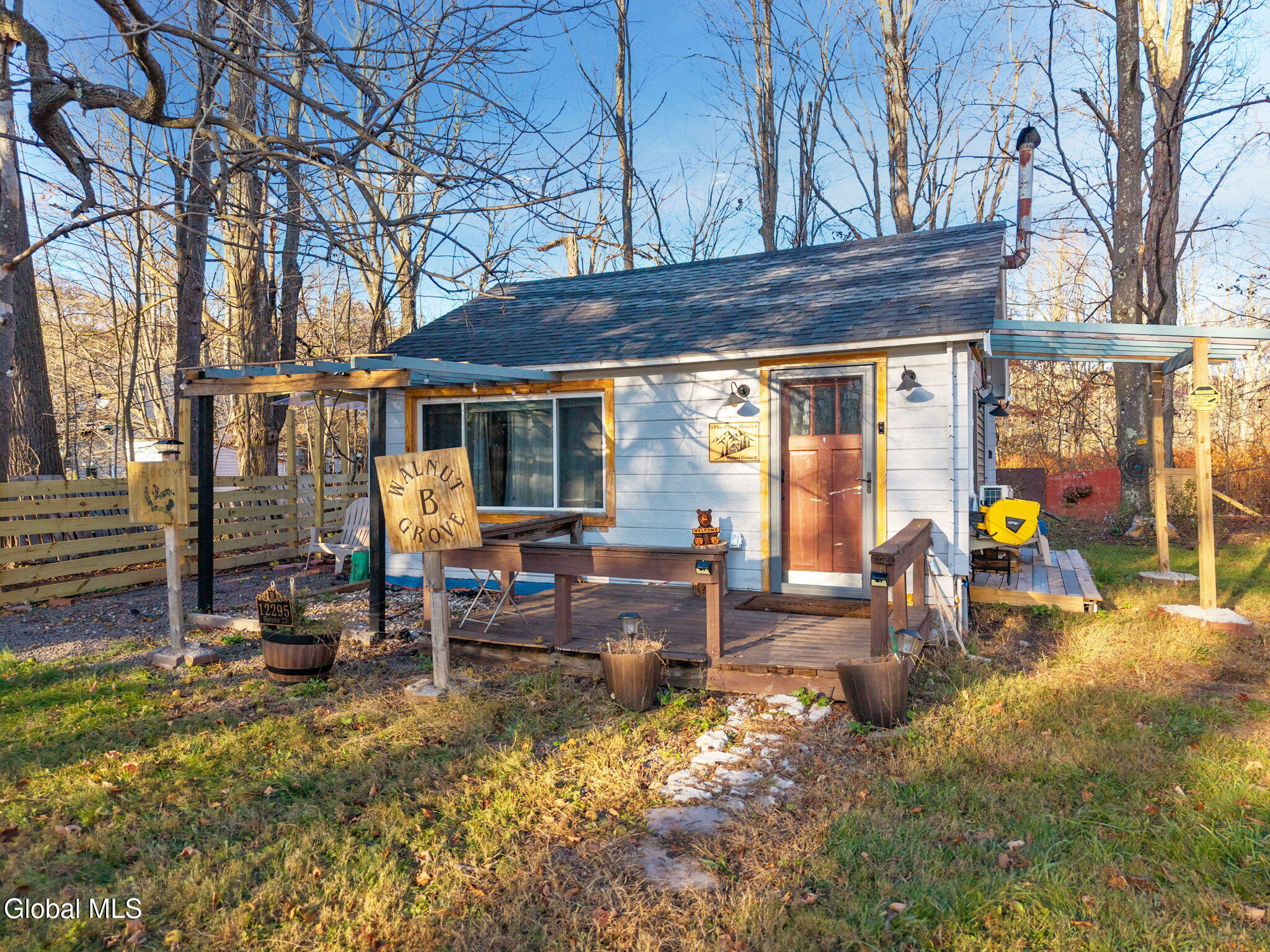 Ashland, New York 12407, United States, 4 Bedrooms Bedrooms, ,3 BathroomsBathrooms,Residential,Active,236773