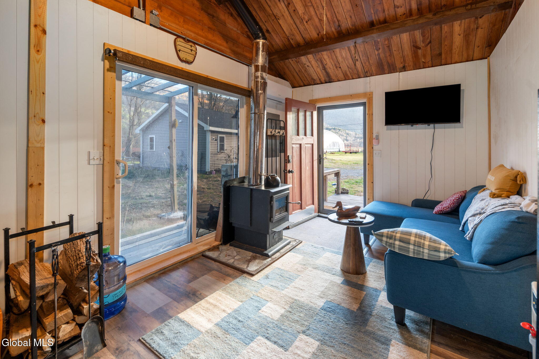 Ashland, New York 12407, United States, 4 Bedrooms Bedrooms, ,3 BathroomsBathrooms,Residential,Active,236773