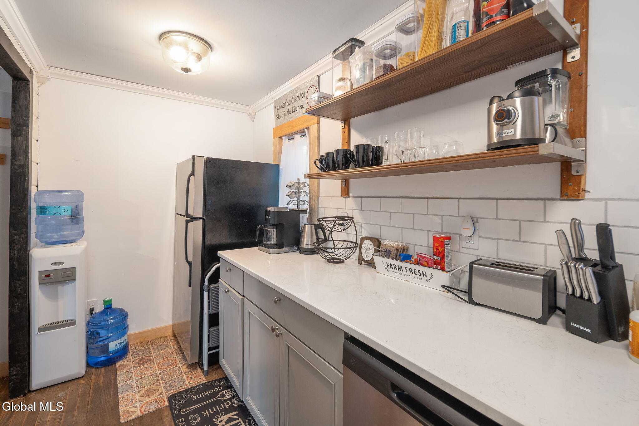 Ashland, New York 12407, United States, 4 Bedrooms Bedrooms, ,3 BathroomsBathrooms,Residential,Active,236773