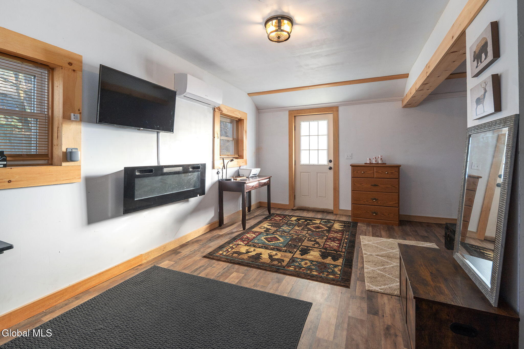 Ashland, New York 12407, United States, 4 Bedrooms Bedrooms, ,3 BathroomsBathrooms,Residential,Active,236773