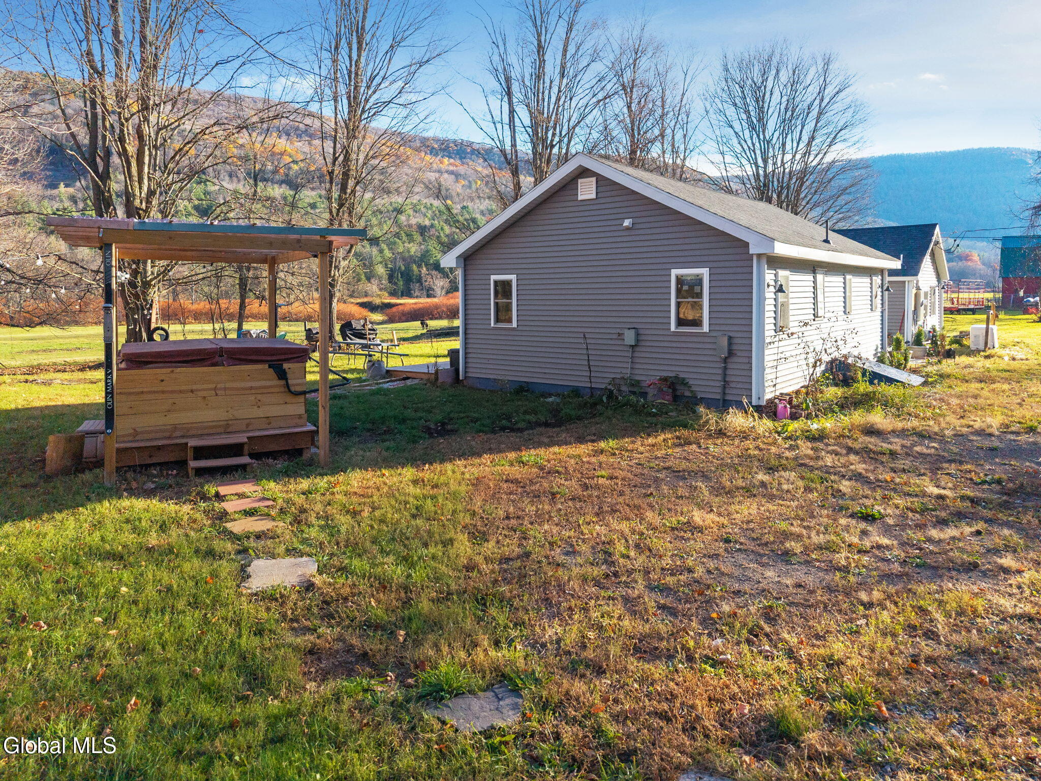 Ashland, New York 12407, United States, 4 Bedrooms Bedrooms, ,3 BathroomsBathrooms,Residential,Active,236773