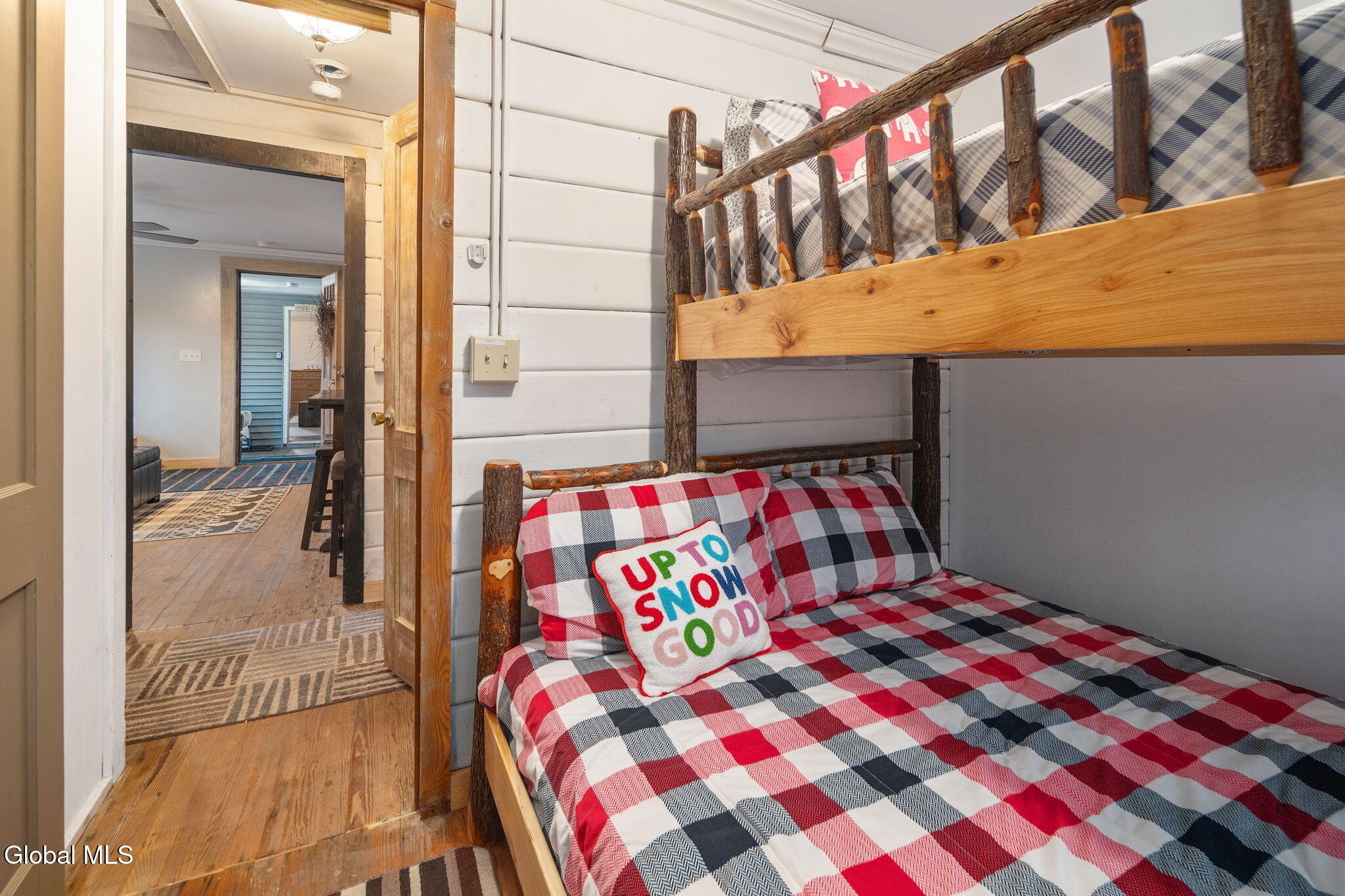 Ashland, New York 12407, United States, 4 Bedrooms Bedrooms, ,3 BathroomsBathrooms,Residential,Active,236773