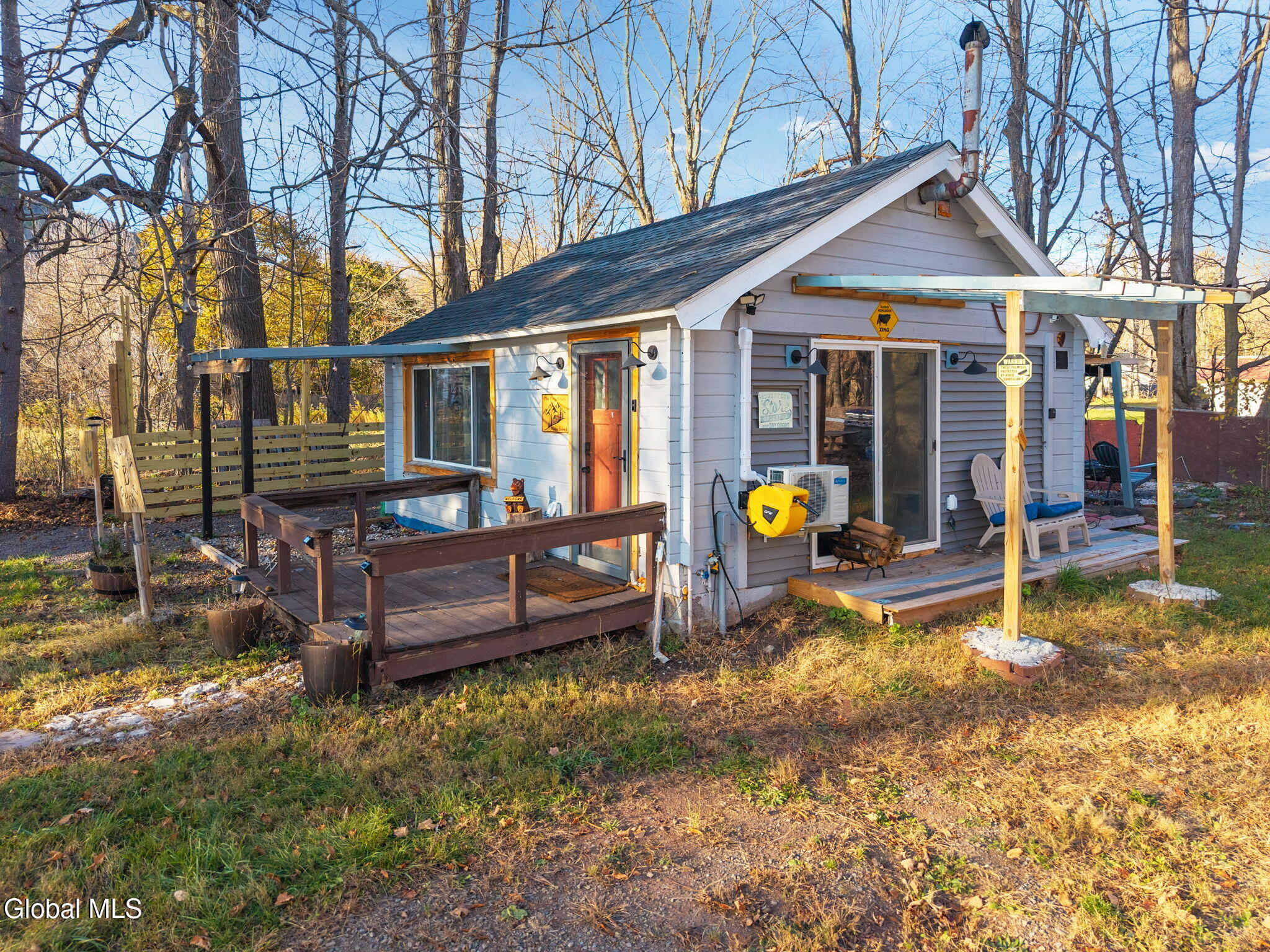 Ashland, New York 12407, United States, 4 Bedrooms Bedrooms, ,3 BathroomsBathrooms,Residential,Active,236773