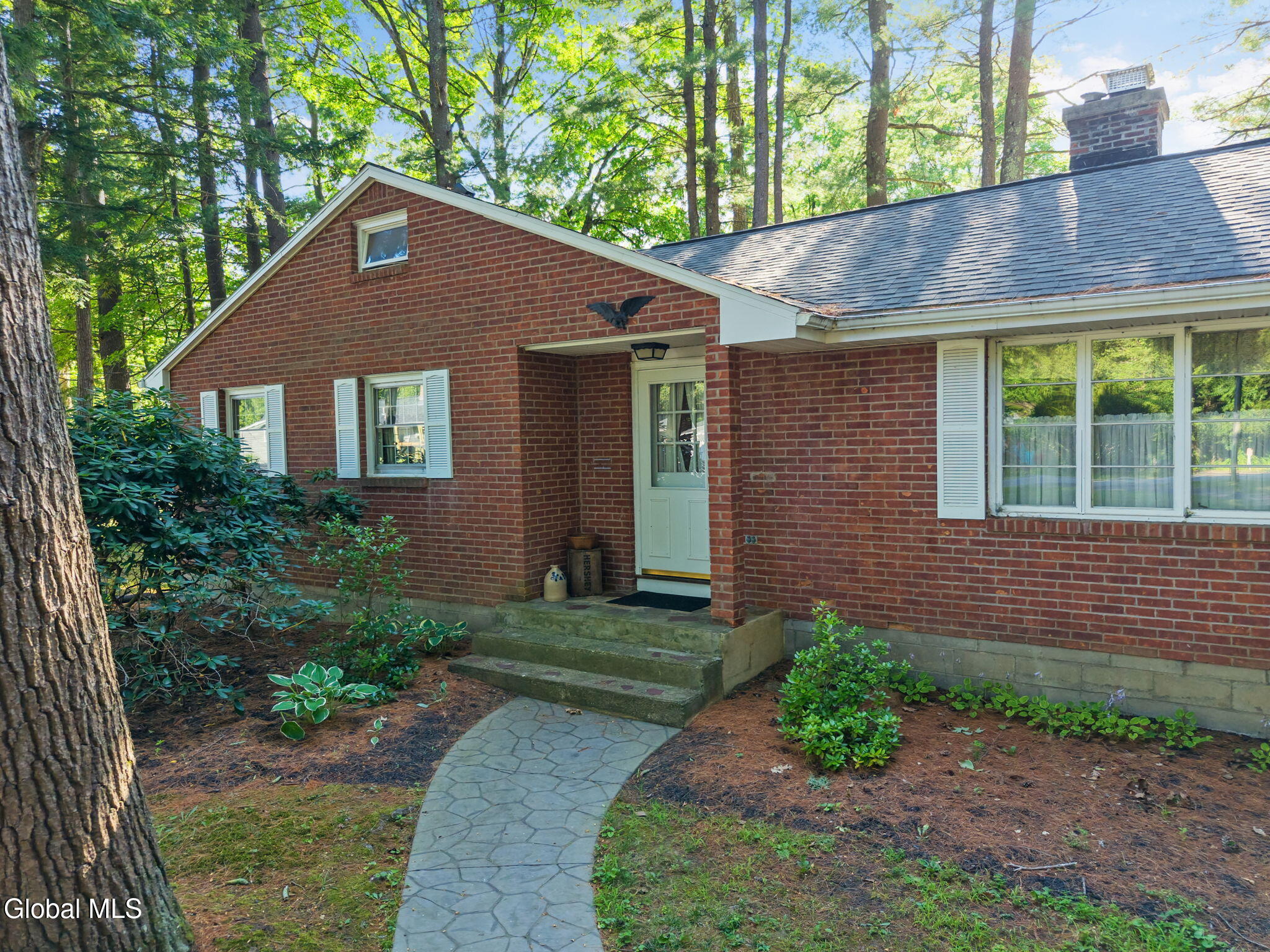 4 Acorn Drive