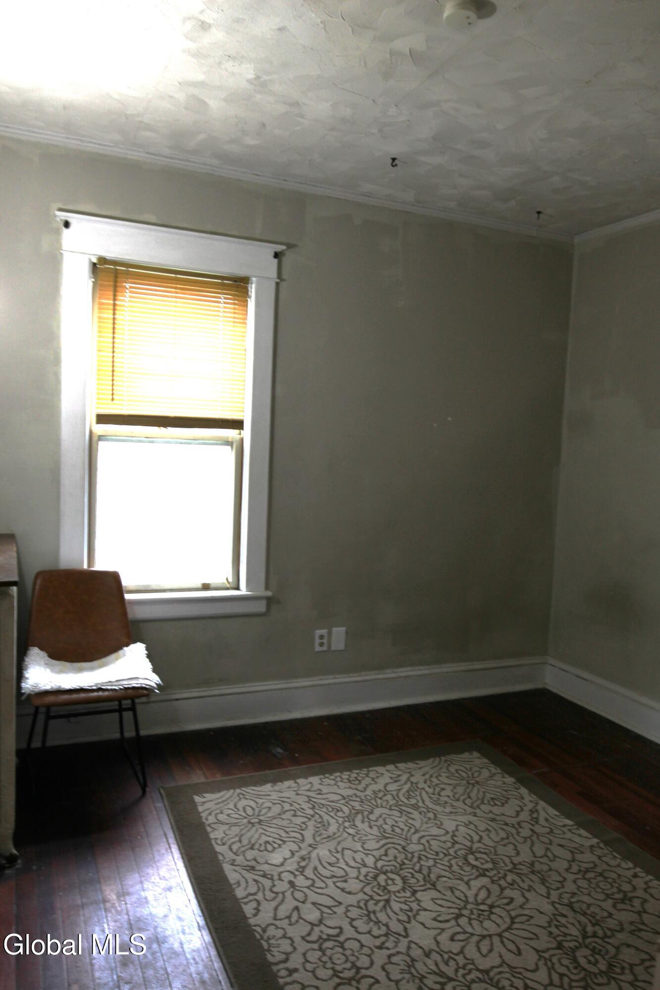 Albany, New York 12208, United States, 5 Bedrooms Bedrooms, ,2 BathroomsBathrooms,Residential,Pending,250103