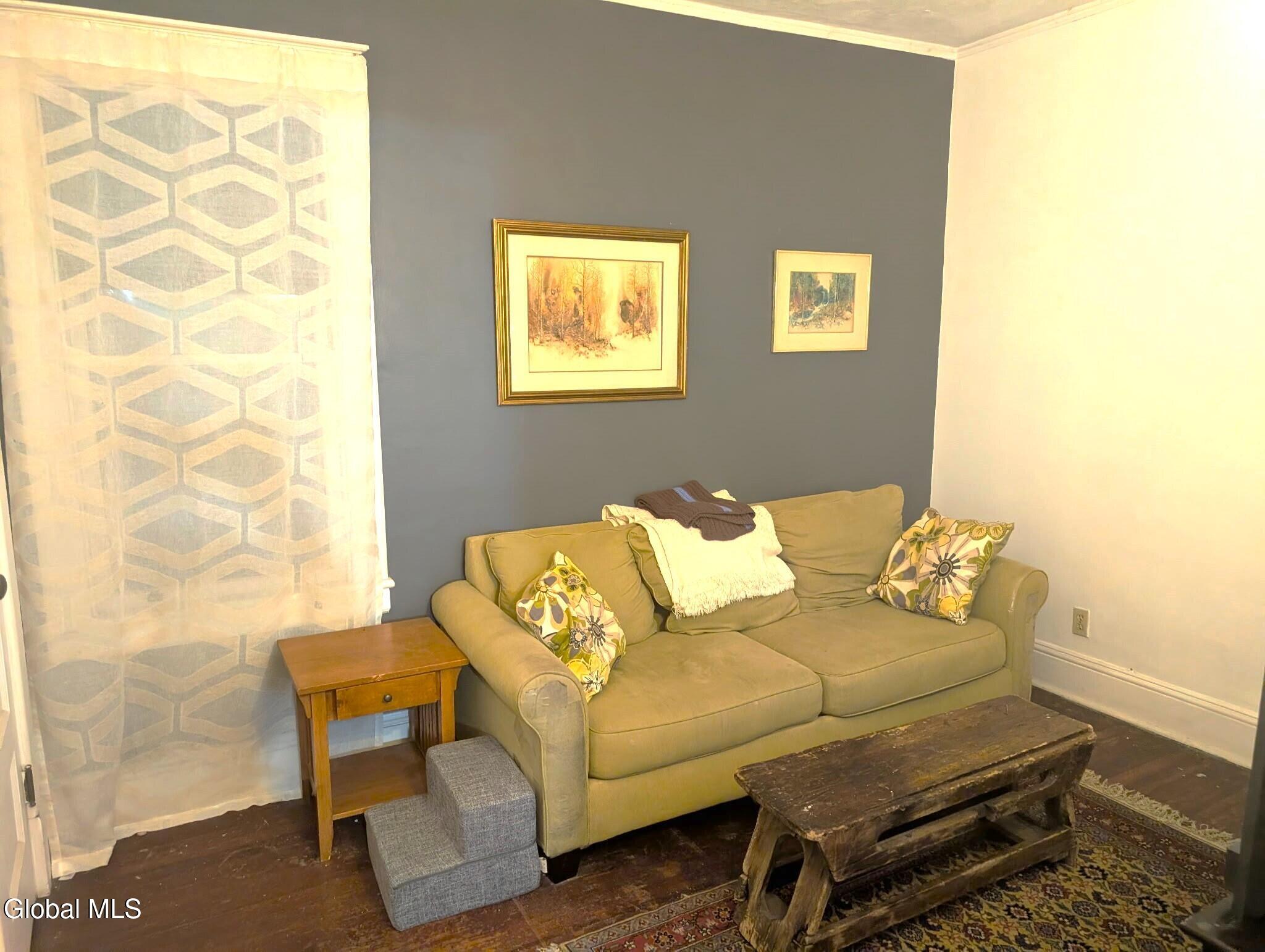 Albany, New York 12208, United States, 5 Bedrooms Bedrooms, ,2 BathroomsBathrooms,Residential,Pending,250103