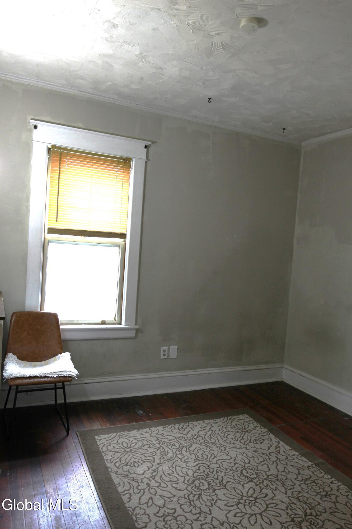 Albany, New York 12208, United States, 5 Bedrooms Bedrooms, ,2 BathroomsBathrooms,Residential,Pending,250103