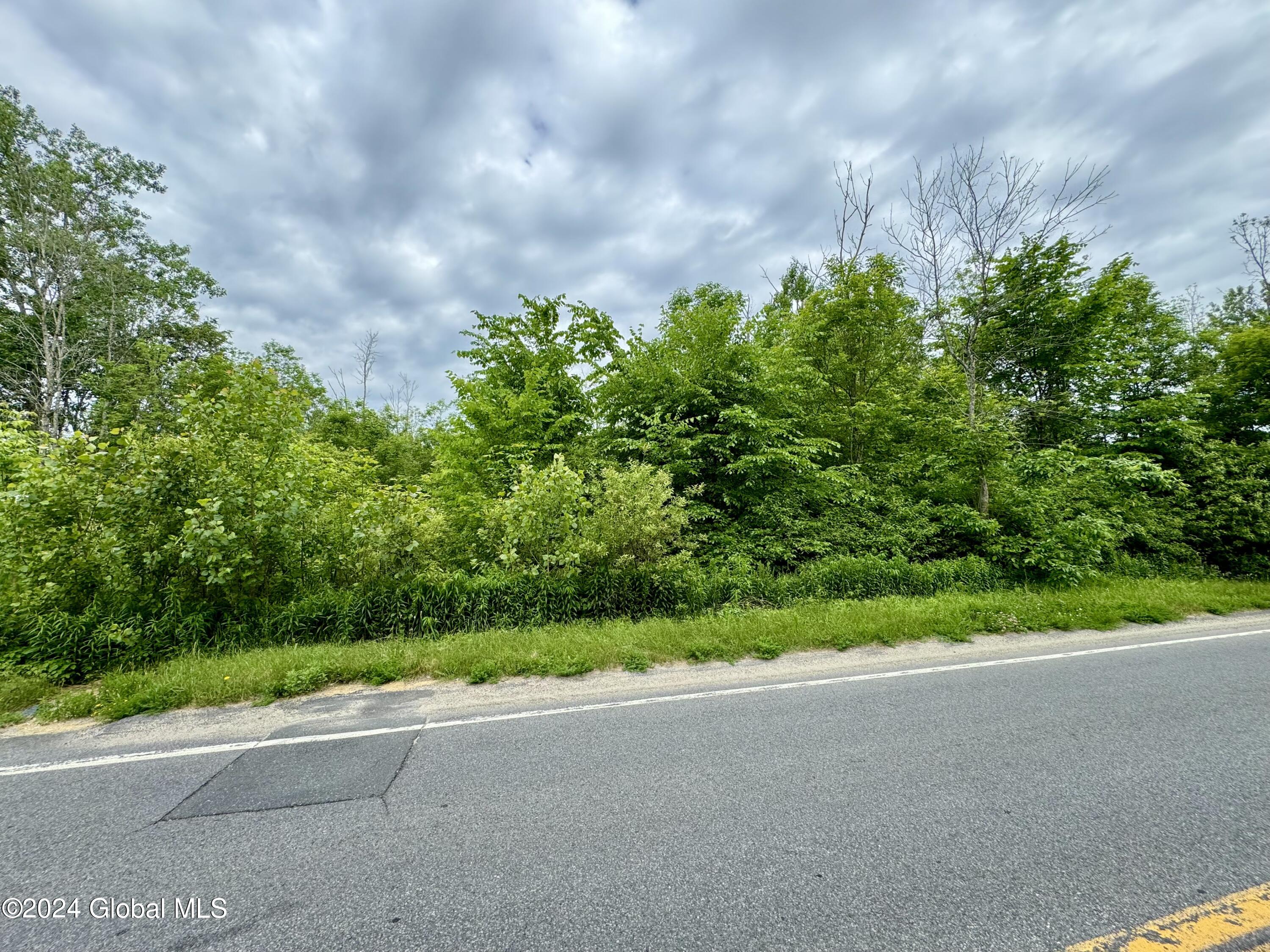 L42 Midline Road, Amsterdam, New York image 1