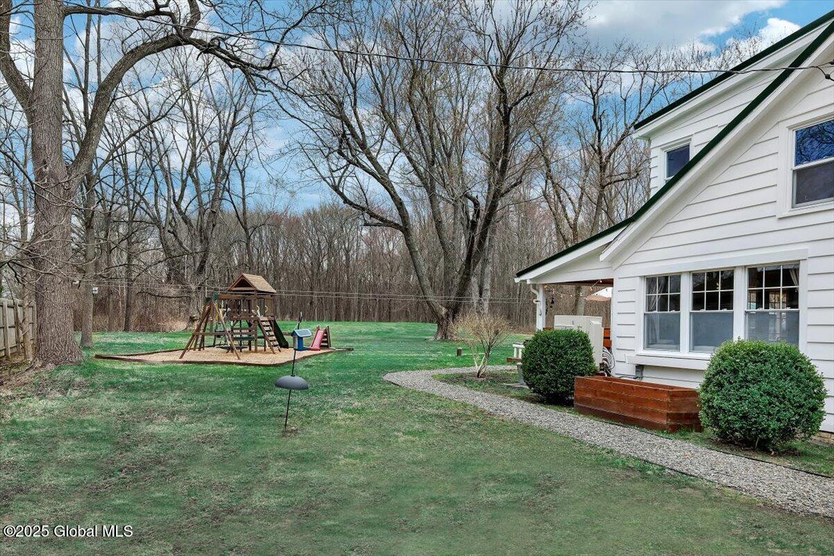 987 Western Road, Castleton On Hudson, New York image 35