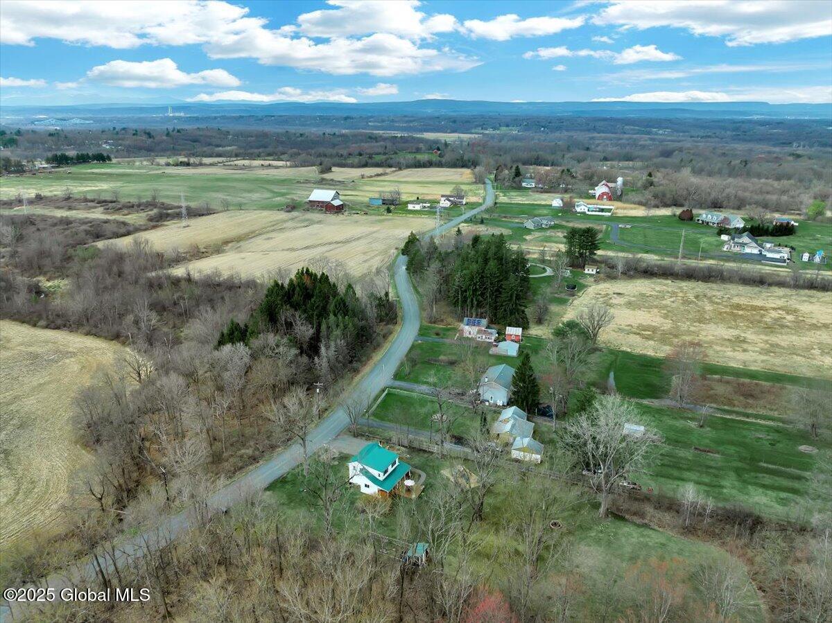 987 Western Road, Castleton On Hudson, New York image 45