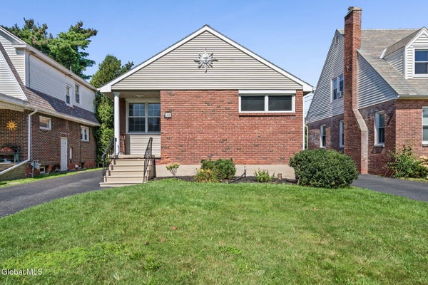 42 BETWOOD ST, ALBANY, NY 12209 - Image a4a4e3ccfdfff641cfe764b25708aaf4/4161337242