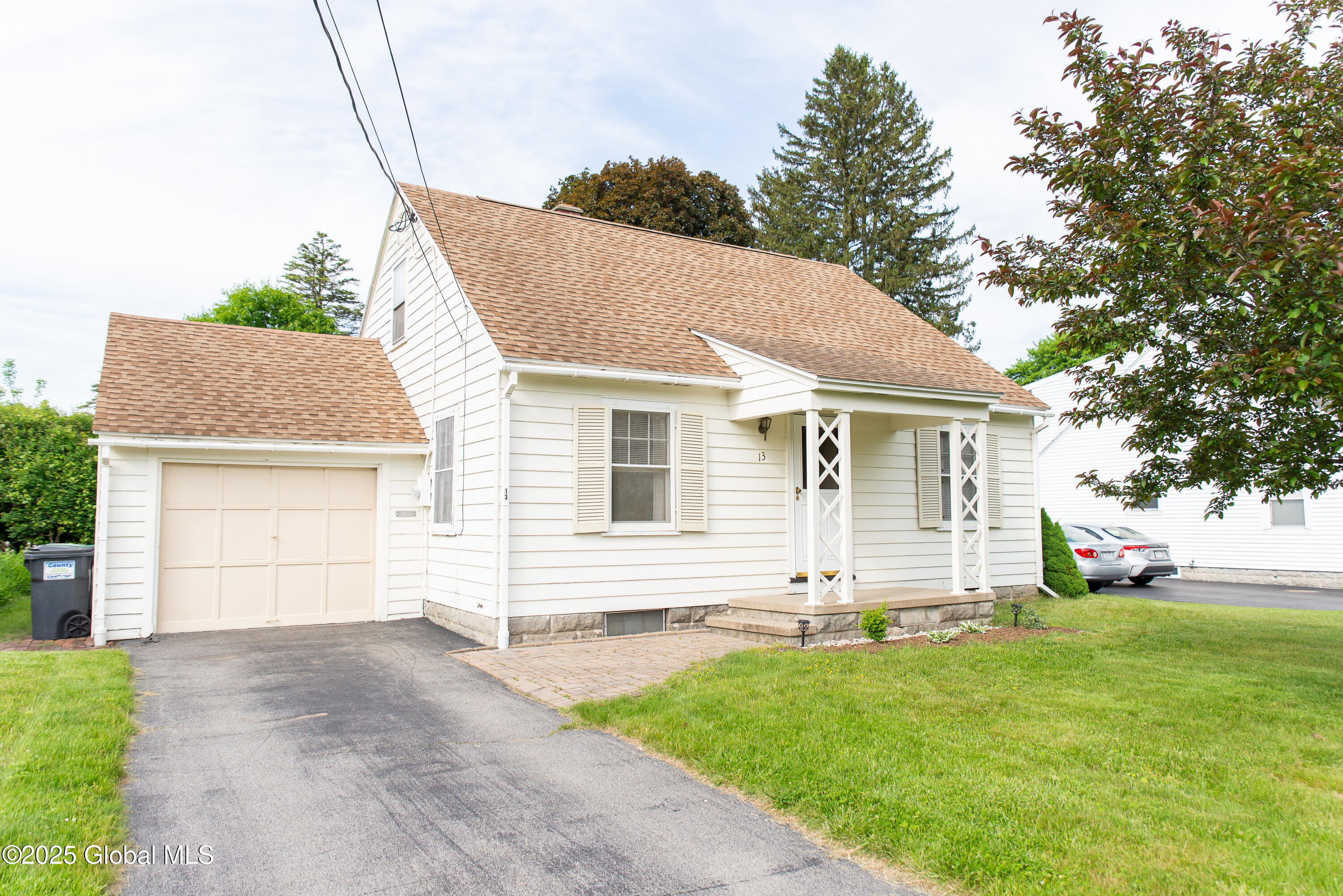 13 Willowbrook Road, Glenville, New York image 3