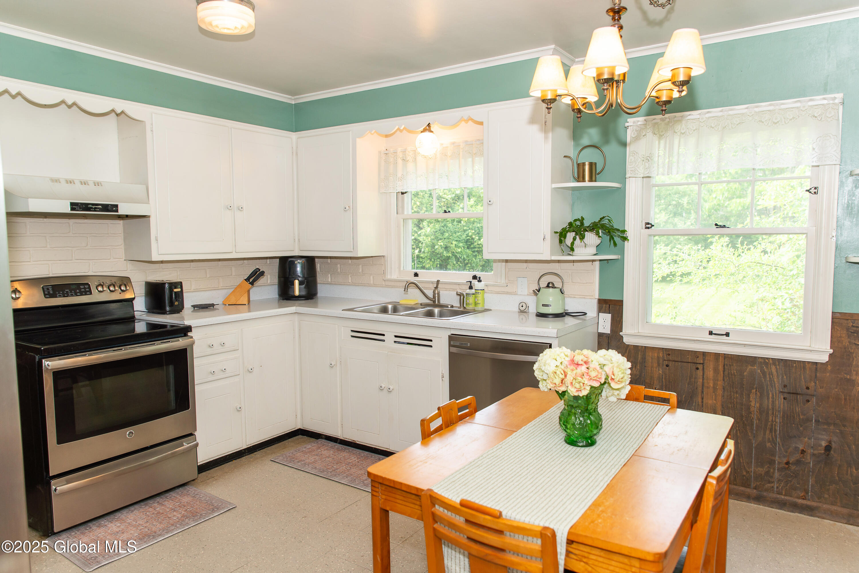 13 Willowbrook Road, Glenville, New York image 7