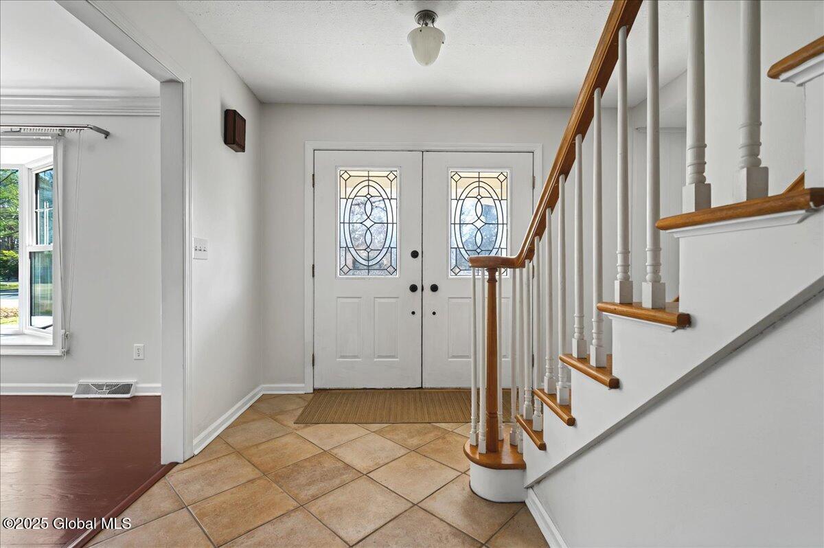 10 Laurel Drive, Loudonville, New York image 36