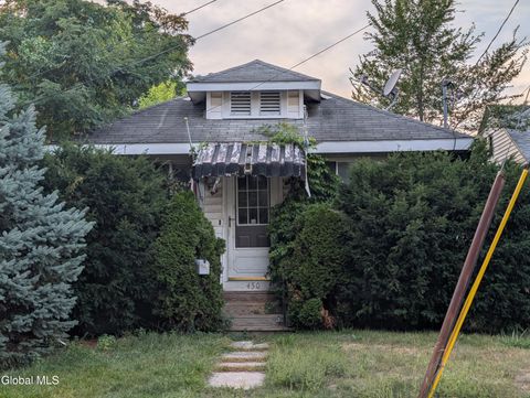 Photo of 450 Eleanor Street, Schenectady, NY 12306 (MLS # 202526969)