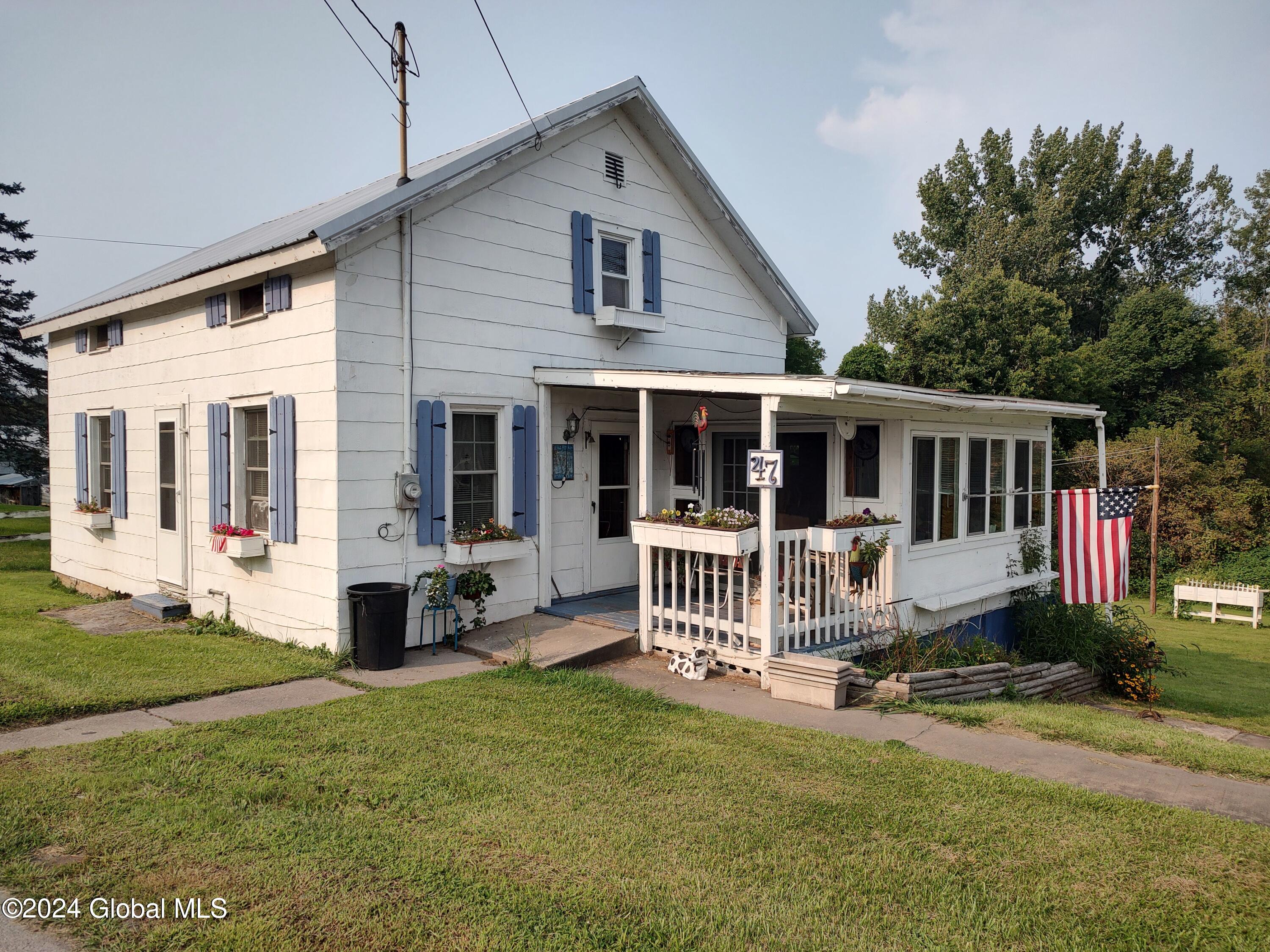 47 E Main Street, Nelliston, New York image 1