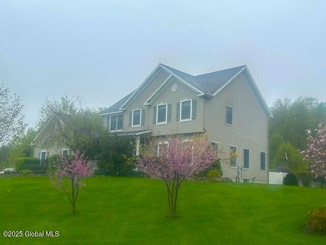 5 Avian Drive, East Greenbush, New York image 2