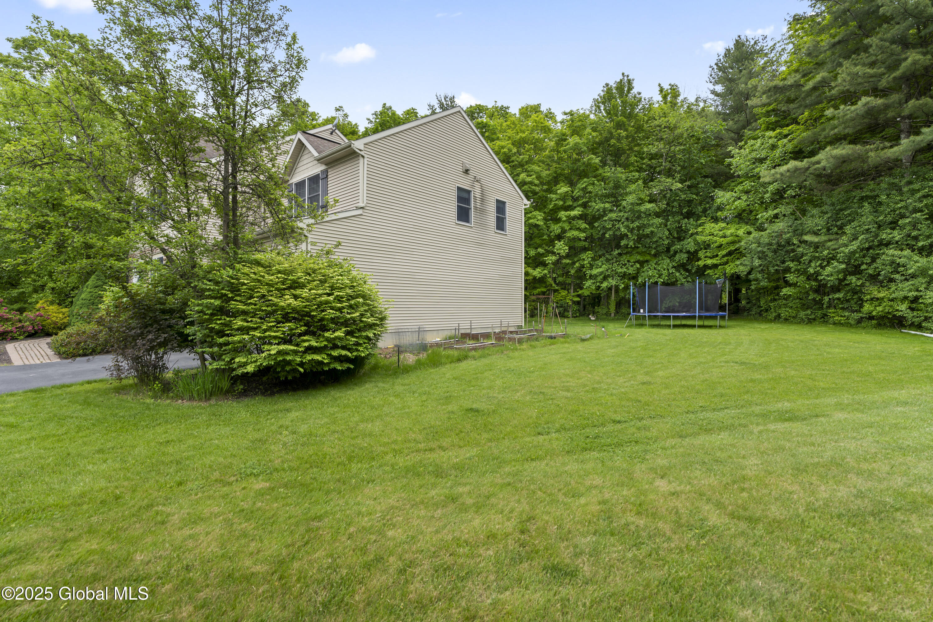 638 Grooms Road, Clifton Park, New York image 40