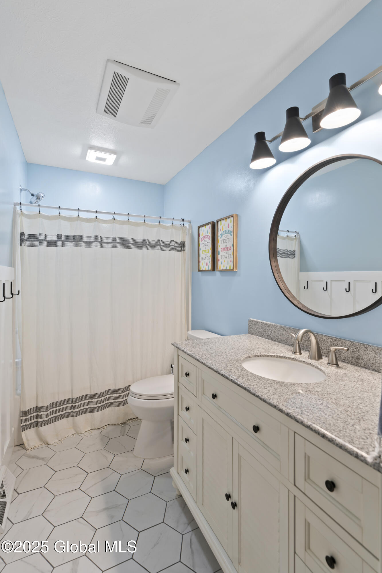 638 Grooms Road, Clifton Park, New York image 29