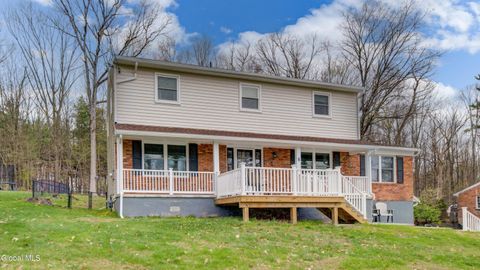 Homes For Sale - 8 Pinewood Drive<br/> Schenectady County, Glenville, NY 12302