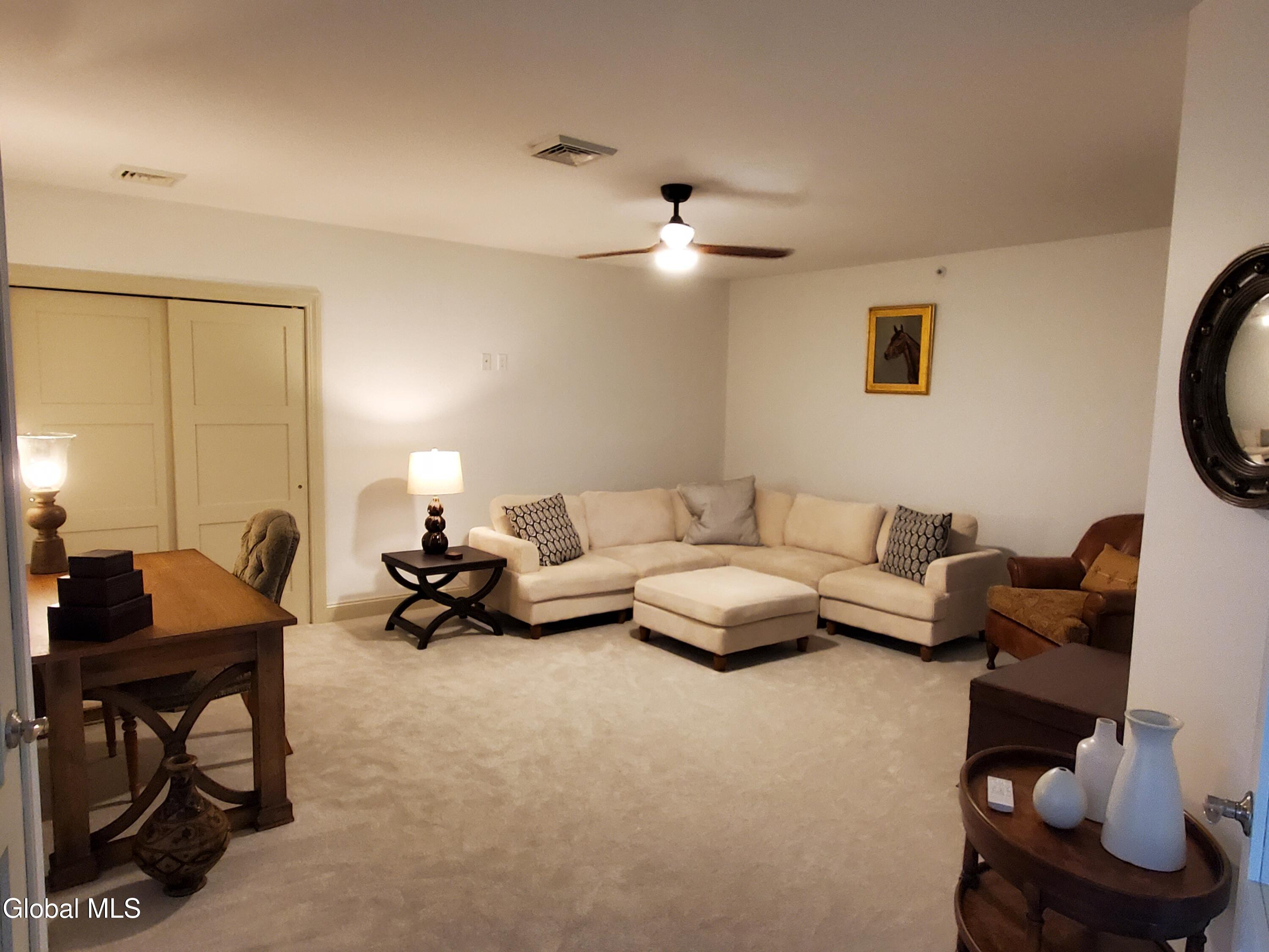 Saratoga Springs, New York 12866, United States, 3 Bedrooms Bedrooms, ,3 BathroomsBathrooms,Residential,Active,91803