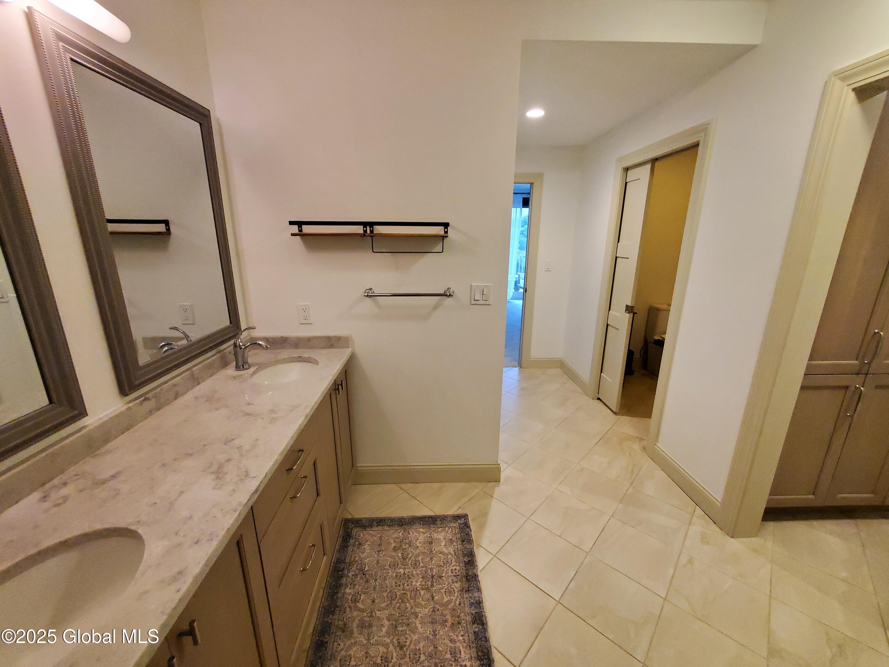 Saratoga Springs, New York 12866, United States, 3 Bedrooms Bedrooms, ,3 BathroomsBathrooms,Residential,Active,91803