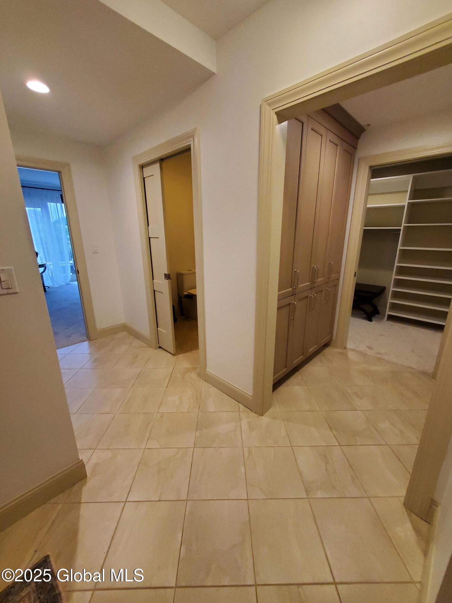 Saratoga Springs, New York 12866, United States, 3 Bedrooms Bedrooms, ,3 BathroomsBathrooms,Residential,Active,91803