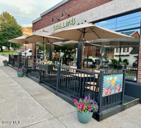 Photo of 44 Lake Avenue, Saratoga Springs, NY 12866 (MLS # 202528791)