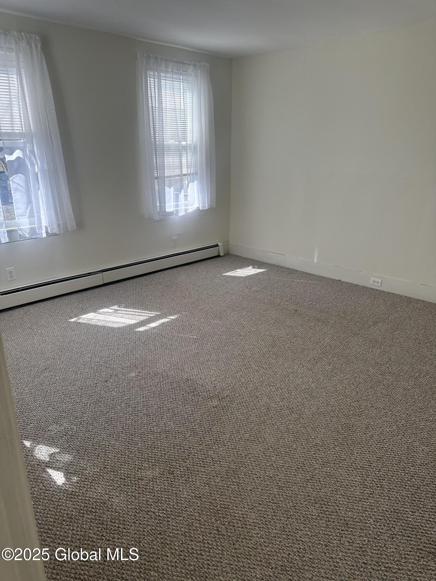 Stillwater, New York 12170, United States, 1 Bedroom Bedrooms, ,1 BathroomBathrooms,Residential,Active,96621