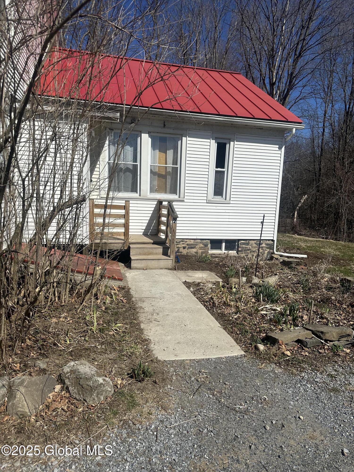 Stillwater, New York 12170, United States, 1 Bedroom Bedrooms, ,1 BathroomBathrooms,Residential,Active,96621