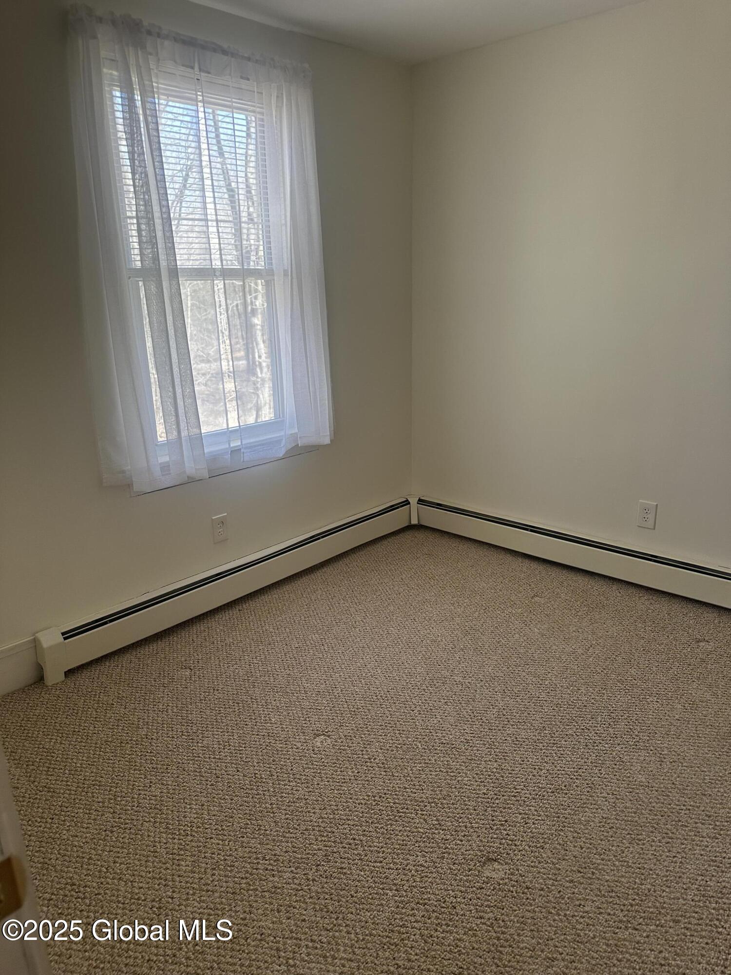 Stillwater, New York 12170, United States, 1 Bedroom Bedrooms, ,1 BathroomBathrooms,Residential,Active,96621