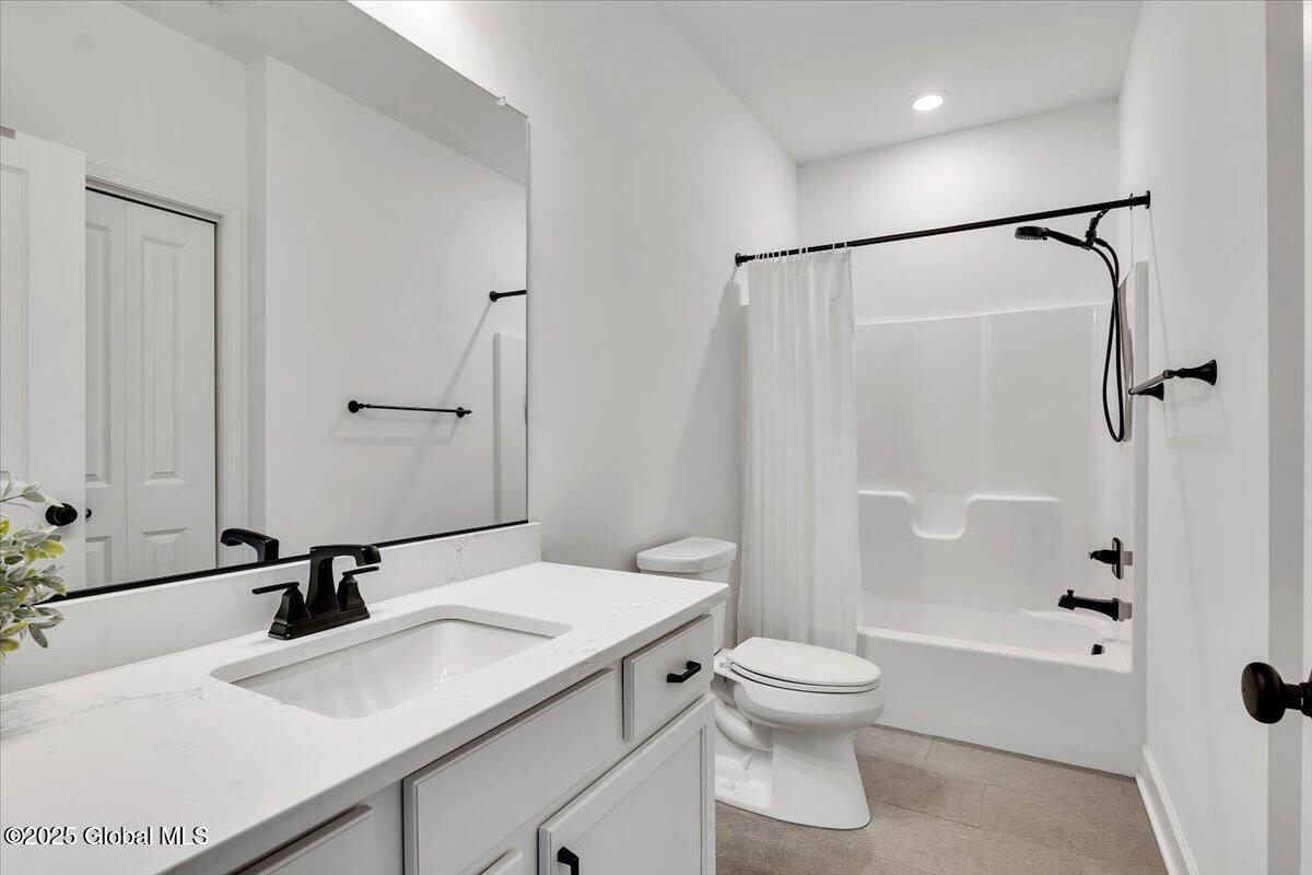 53 Wardley Circle, Cohoes, New York image 36