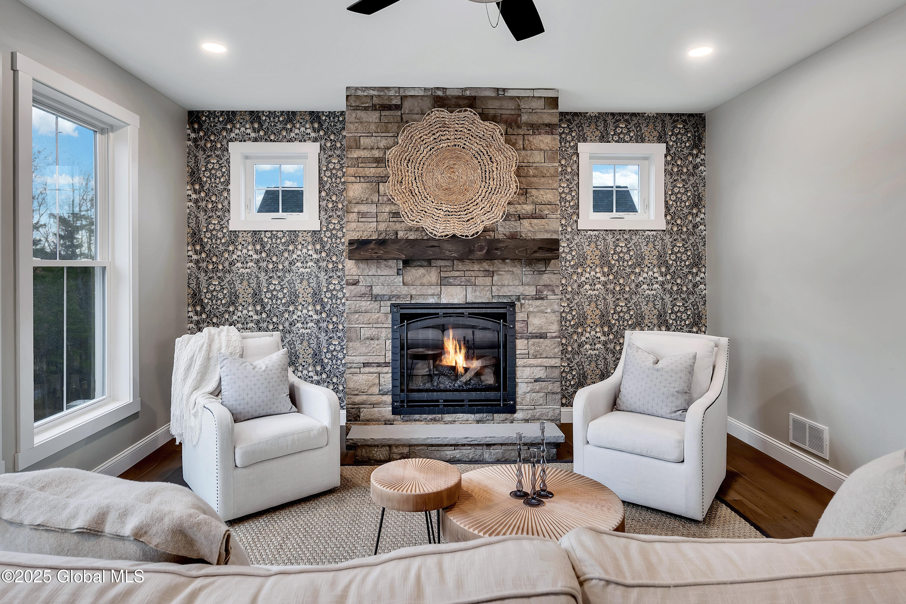 20 Woodland Hill Road Rd, Wynantskill, New York image 2