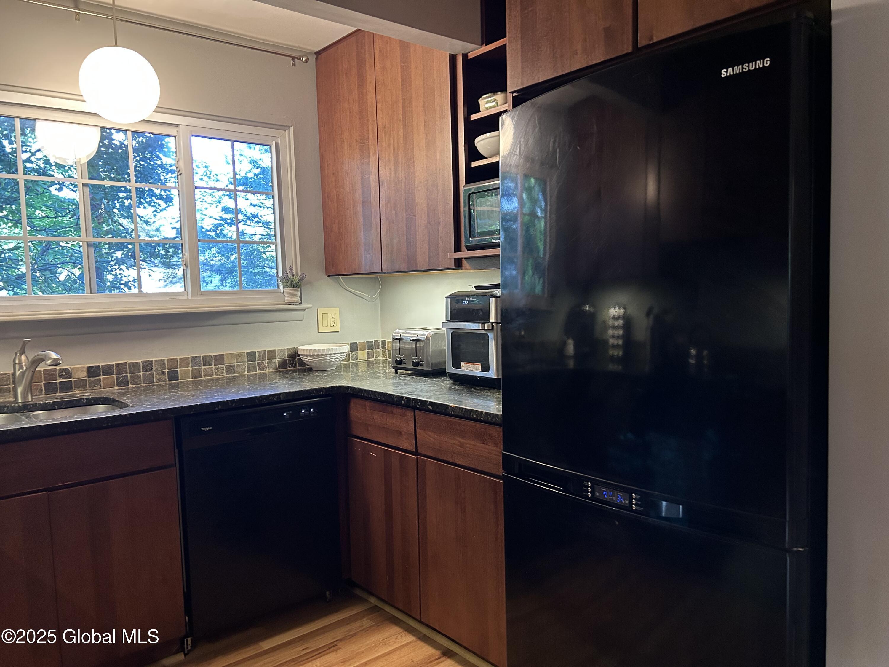 33 Oak Road, Delmar, New York image 14