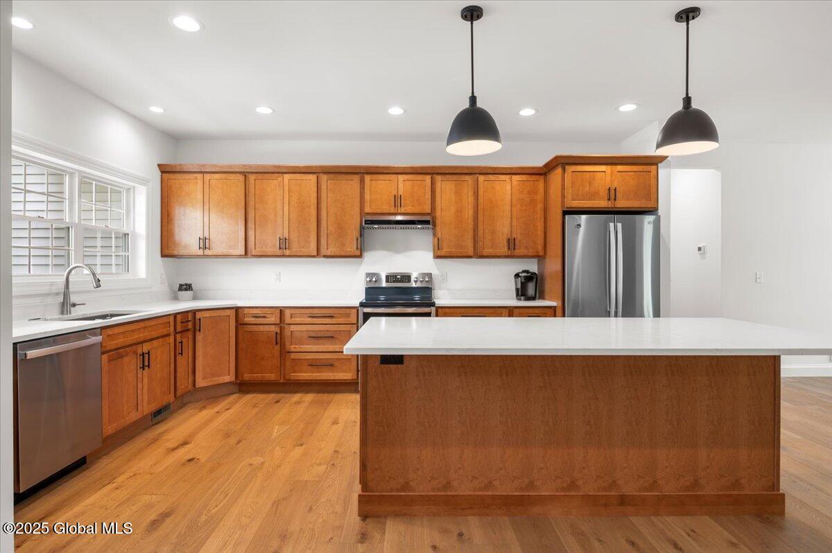 5 Lookout Circle, Gansevoort, New York image 6