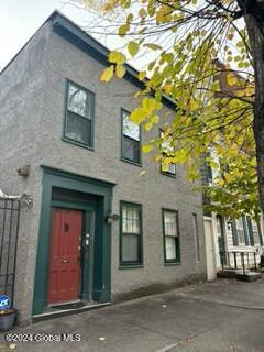 136 Chestnut Street, Albany, New York image 1