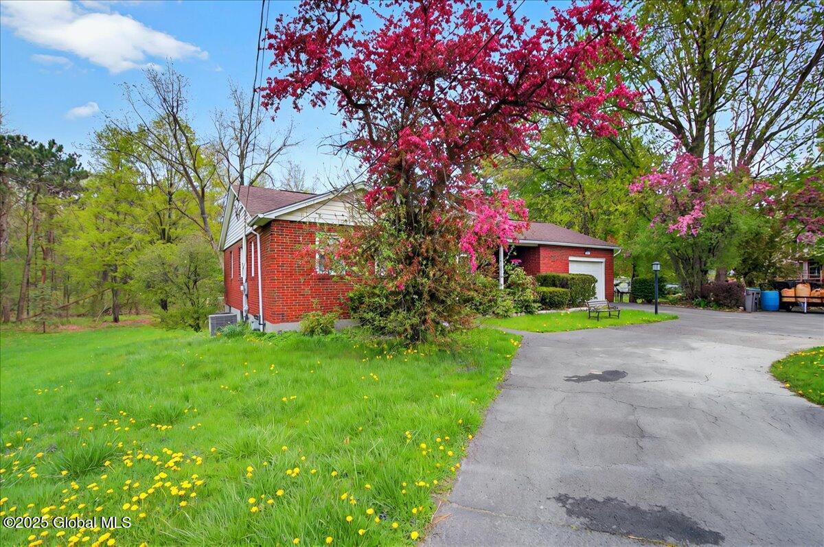 297 Speigletown Road, Troy, New York image 25